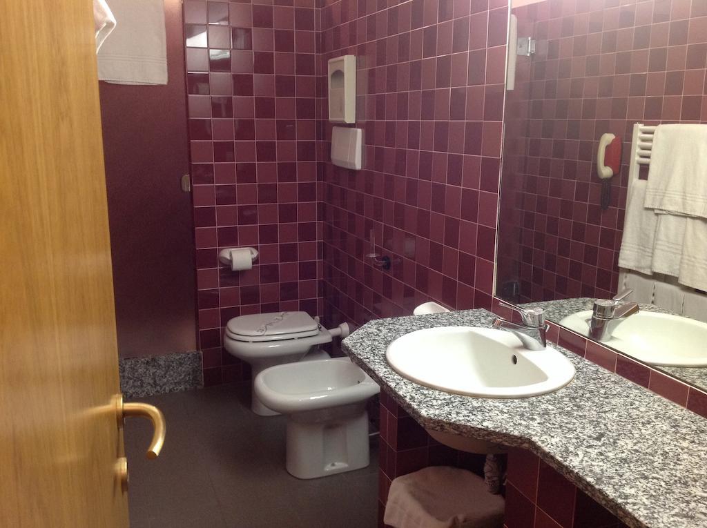 Hotel Villa Reale Argenta Bilik gambar