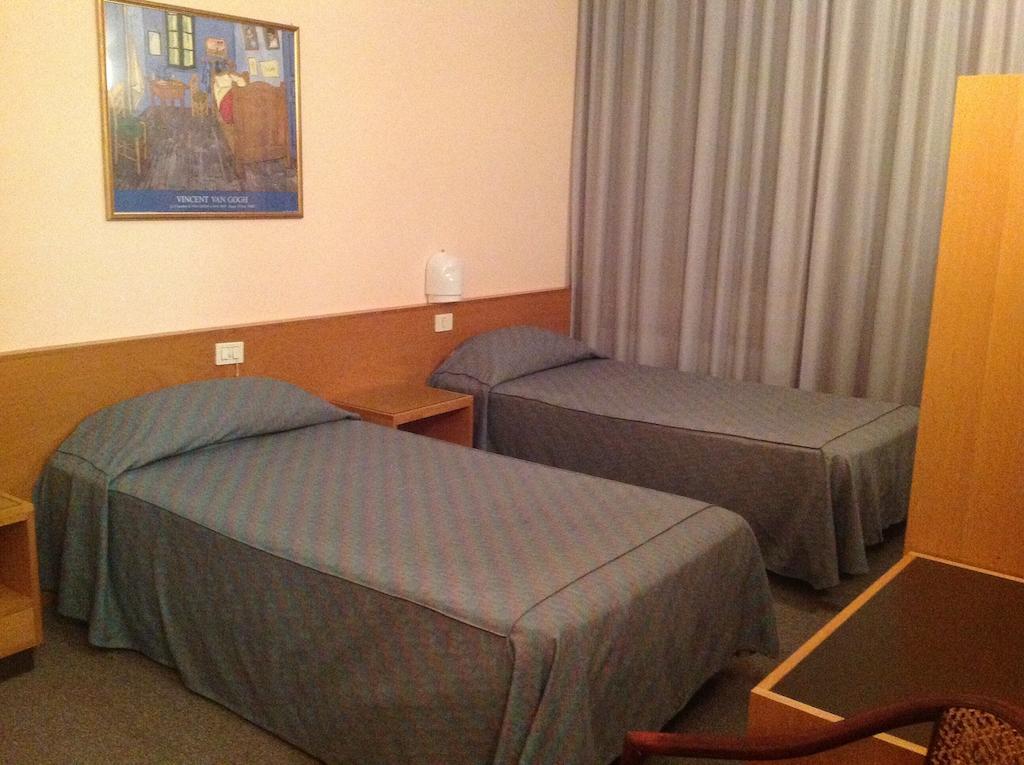 Hotel Villa Reale Argenta Bilik gambar